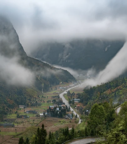 The Pahadi Way — slow Himalayan mountain living at Pahadi House Uttarakhand