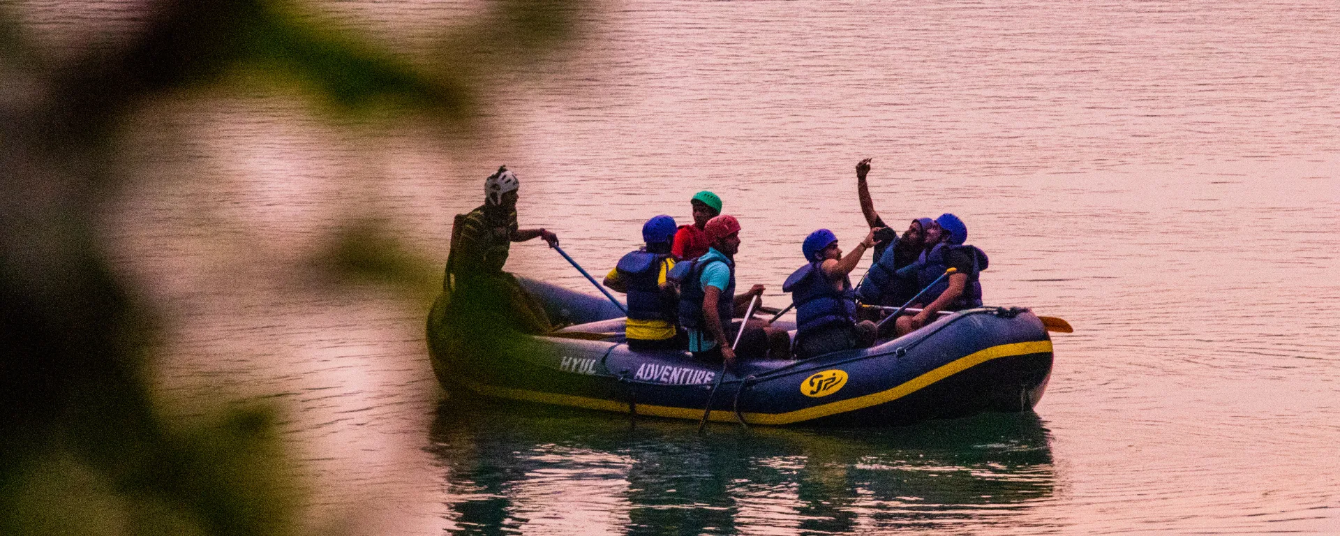 River rafting in Rishikesh — view 9