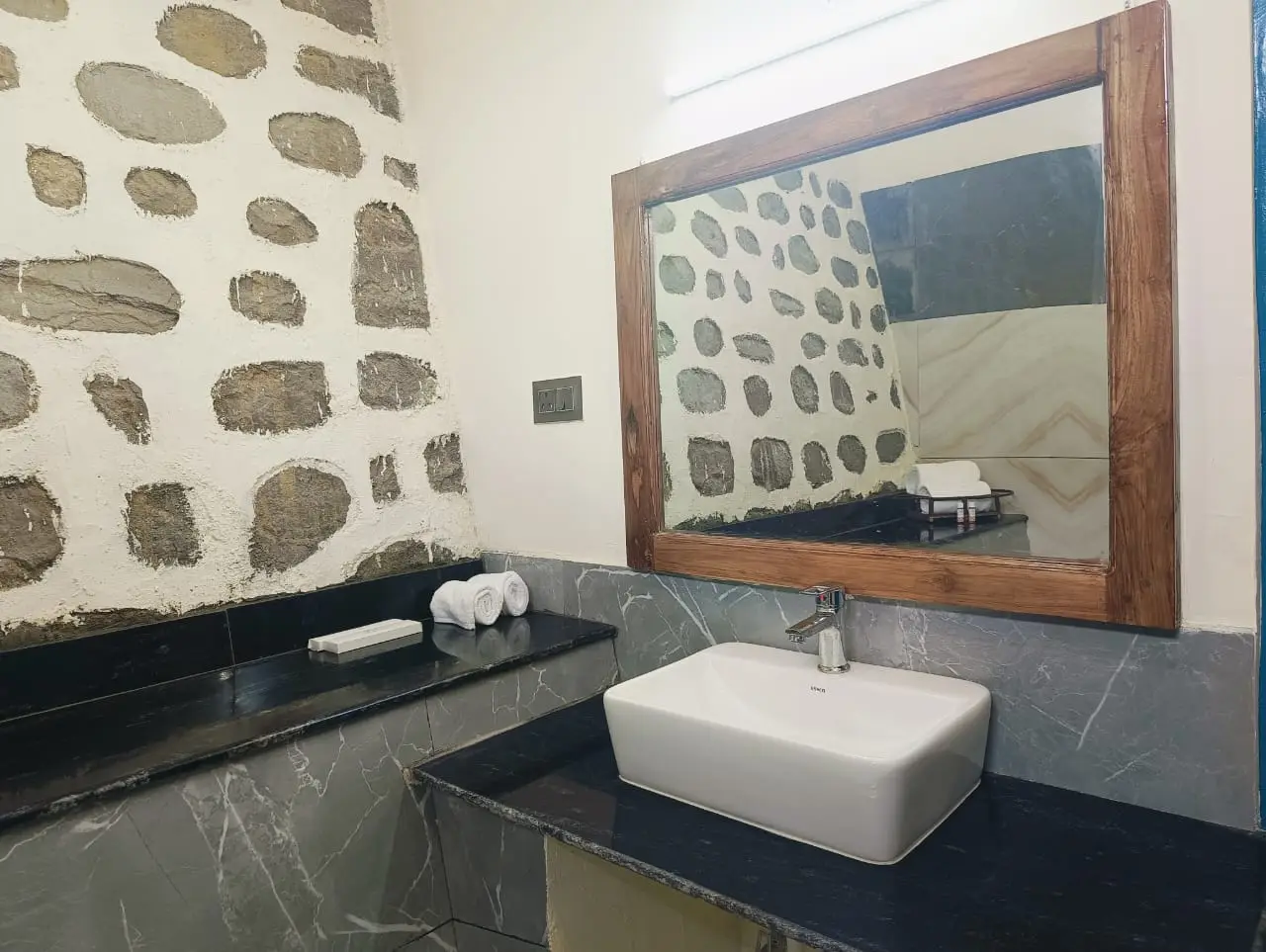 Rooms and accommodation at Kotadun Birding Retreat, Kotabagh Uttarakhand