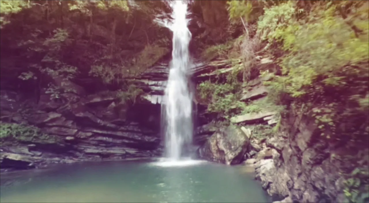 Waterfall in the hills near Sunkiya and Mukteshwar